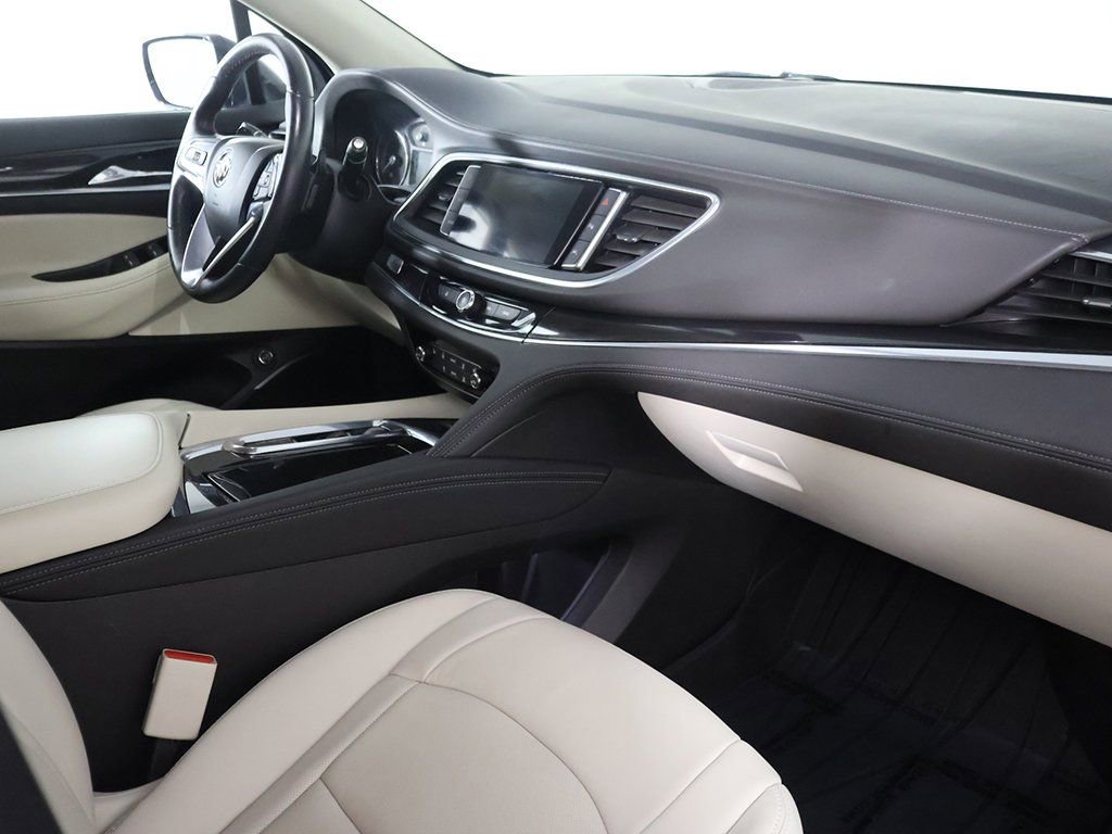 Used 2023 Buick Enclave Essence image 30