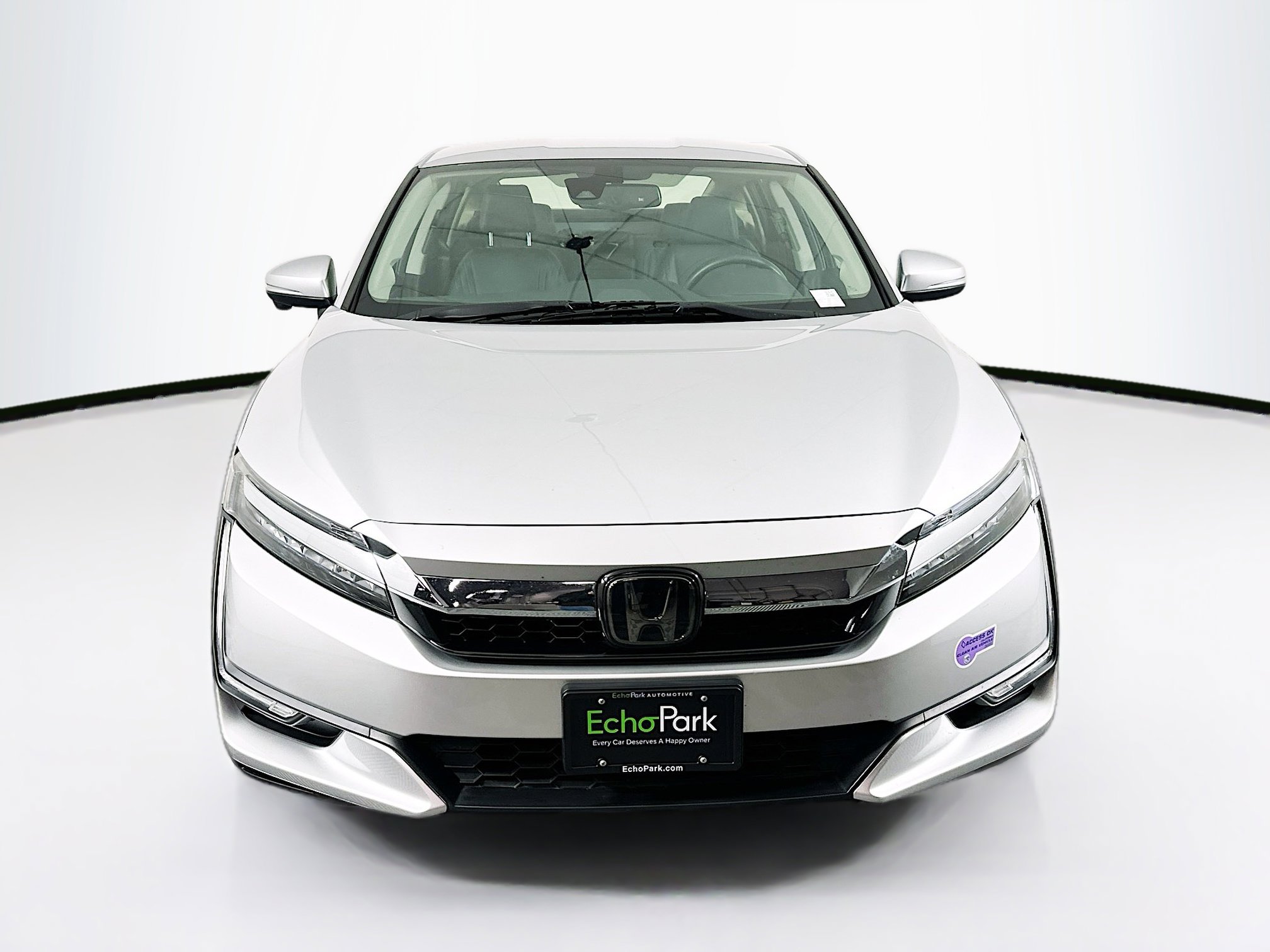 Used 2019 Honda Clarity Plug-In Hybrid image 2