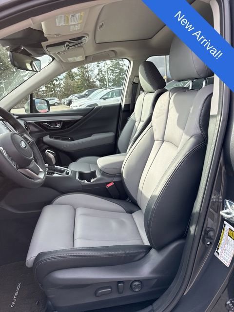Used 2025 Subaru Outback Limited image 10