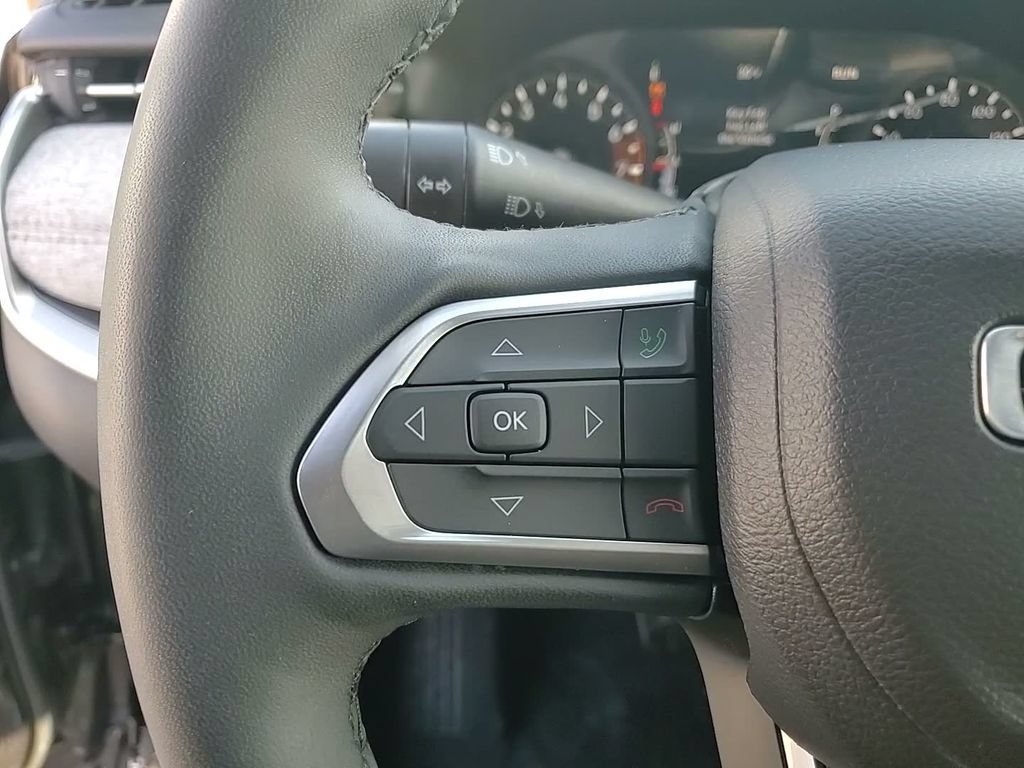 Used 2023 Jeep Compass Latitude AWD/4WD image 27