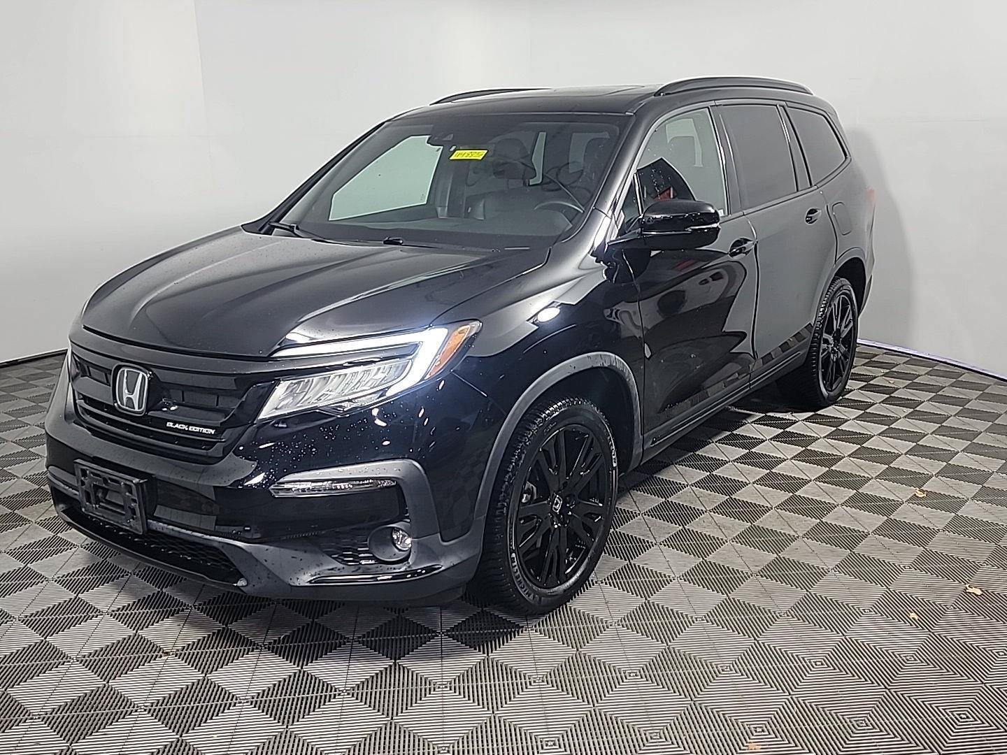 Certified 2022 Honda Pilot Black Edition image 12