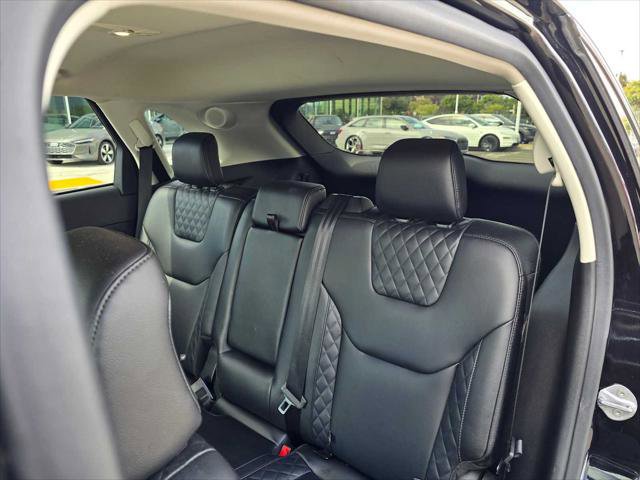 Used 2024 Ford Edge Titanium image 19