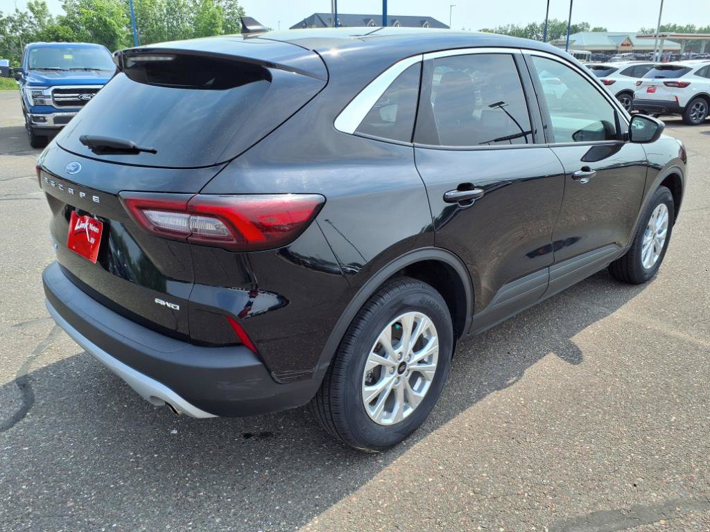 Used 2024 Ford Escape Active AWD/4WD image 6