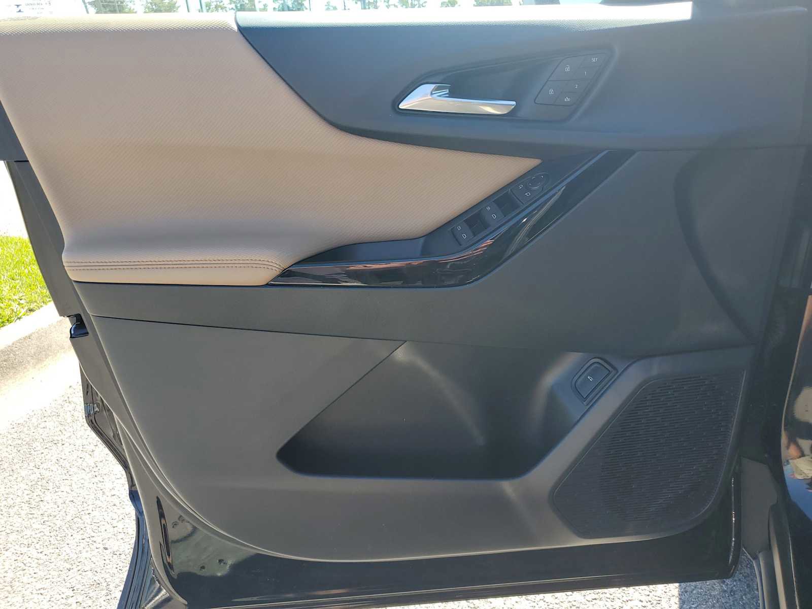 New 2026 Chevrolet Equinox ACTIV w/ Convenience Package III image 15