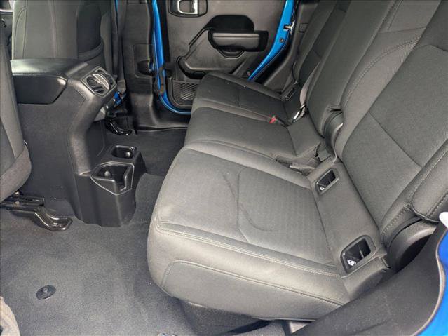 Used 2022 Jeep Gladiator Sport AWD/4WD image 17