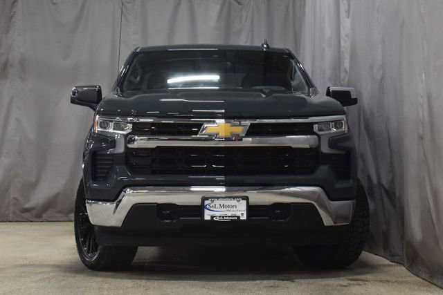 Used 2025 Chevrolet Silverado 1500 LT w/ Work Truck Package image 5