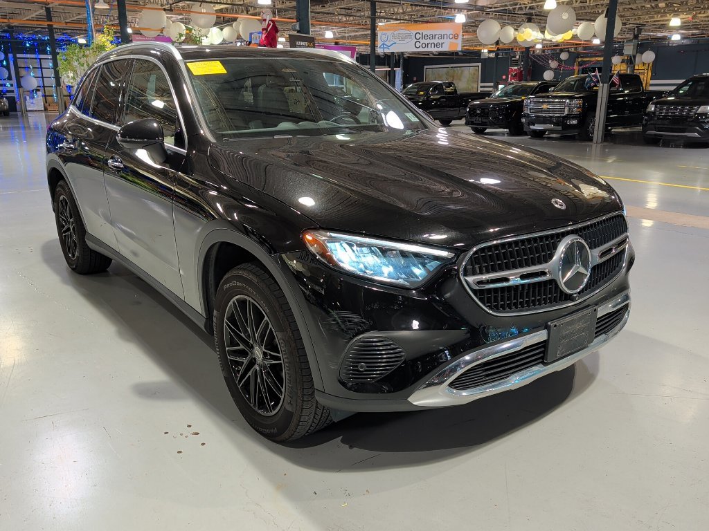 Used 2023 Mercedes-Benz GLC 300 4MATIC image 7