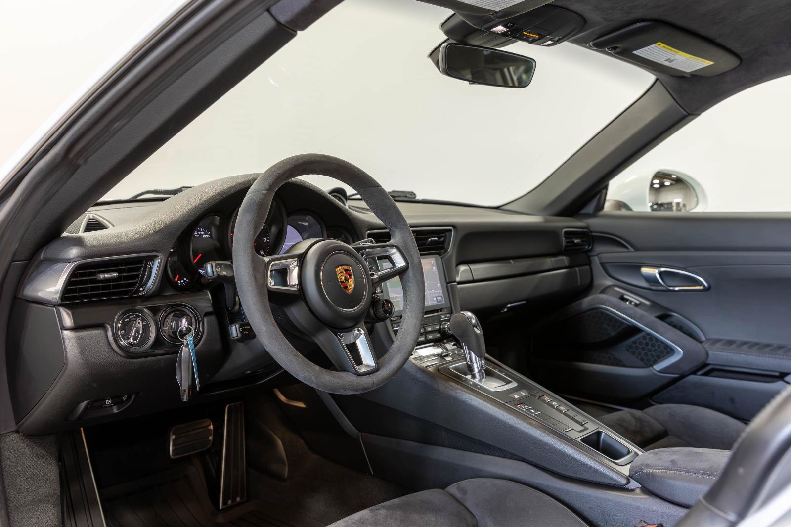 Used 2019 Porsche 911 Carrera GTS RWD image 92