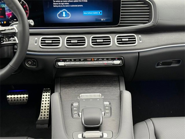New 2026 Mercedes-Benz GLS 450 4MATIC image 9