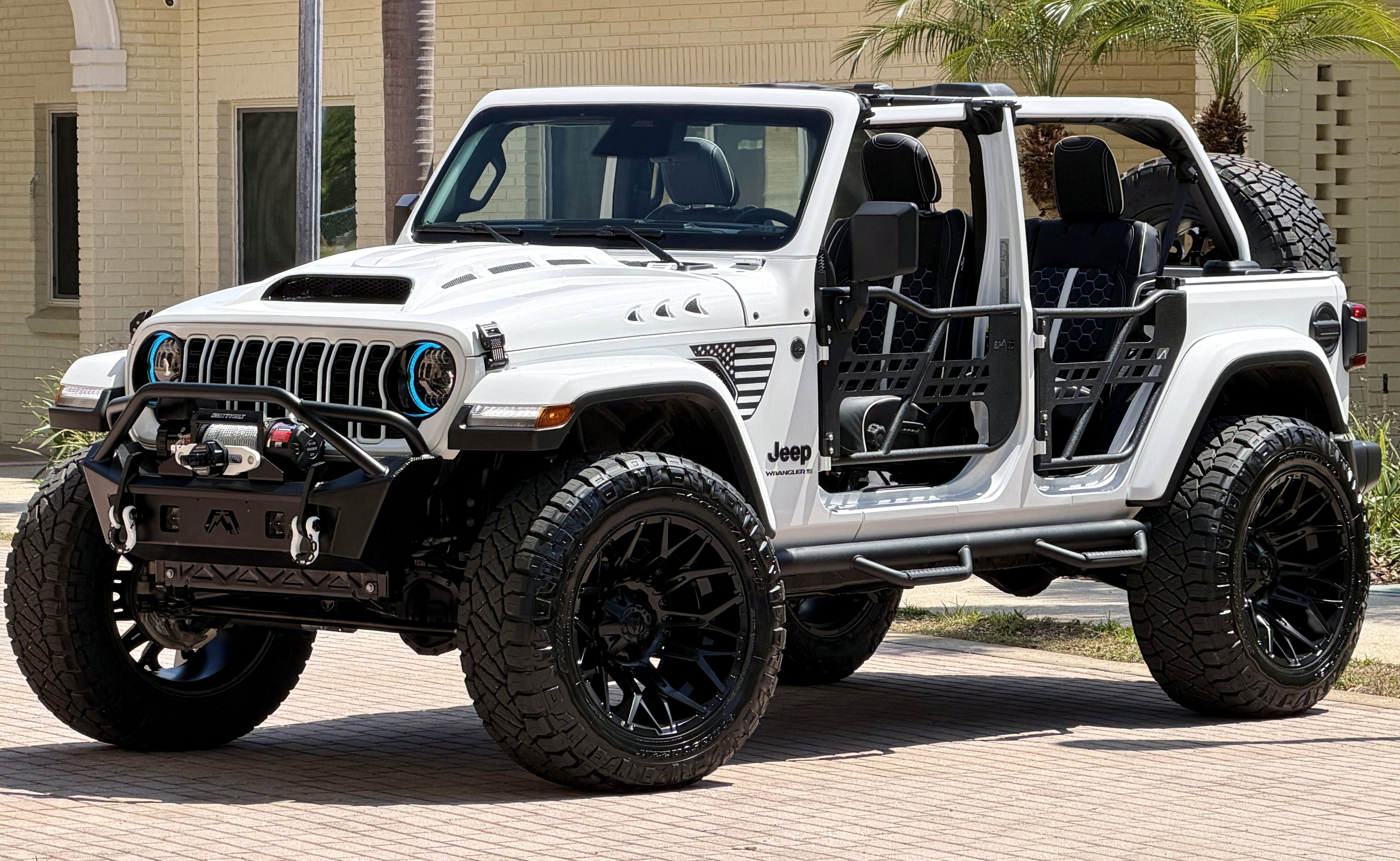 Used 2026 Jeep Wrangler Sahara AWD/4WD image 47