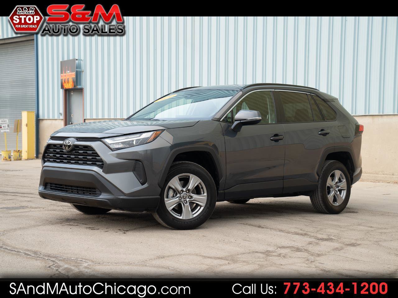 Used 2024 Toyota RAV4 XLE image 1