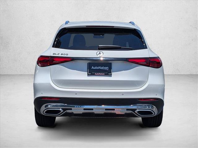 Used 2025 Mercedes-Benz GLC 300 image 7