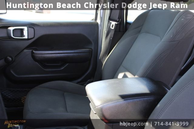 Used 2023 Jeep Wrangler Sport image 30