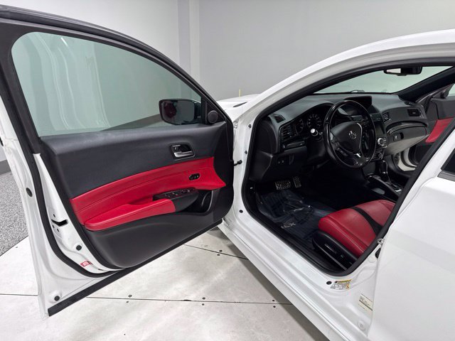 Used 2019 Acura ILX w/ Premium & A-SPEC Package FWD image 10