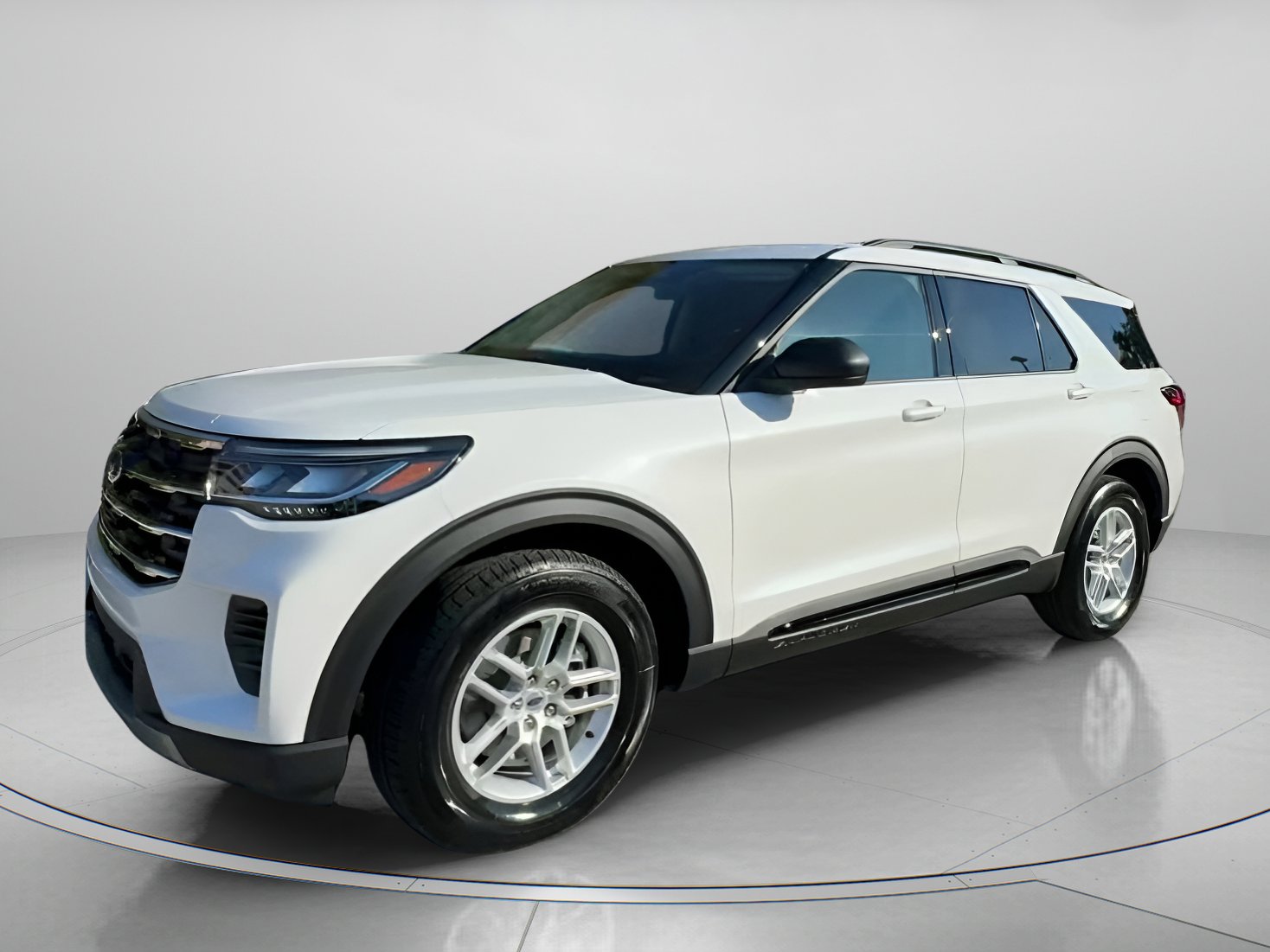 New 2026 Ford Explorer Active RWD image 13