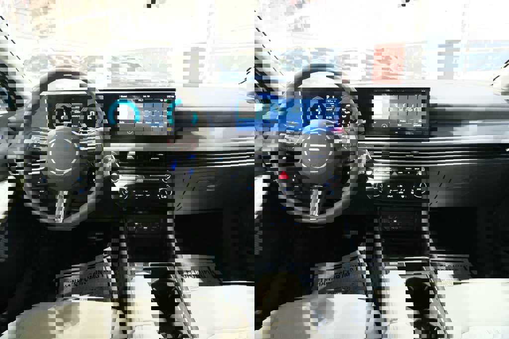 Used 2025 Hyundai Sonata SEL image 25