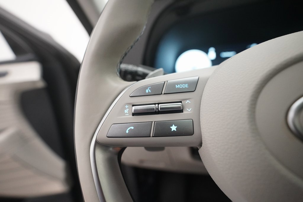 Used 2023 Hyundai Palisade Calligraphy w/ Winter Package image 19