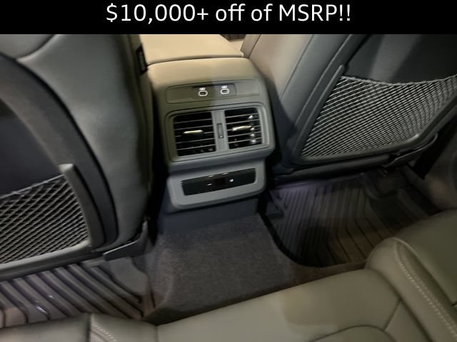 Used 2025 Audi Q5 Premium AWD/4WD image 16