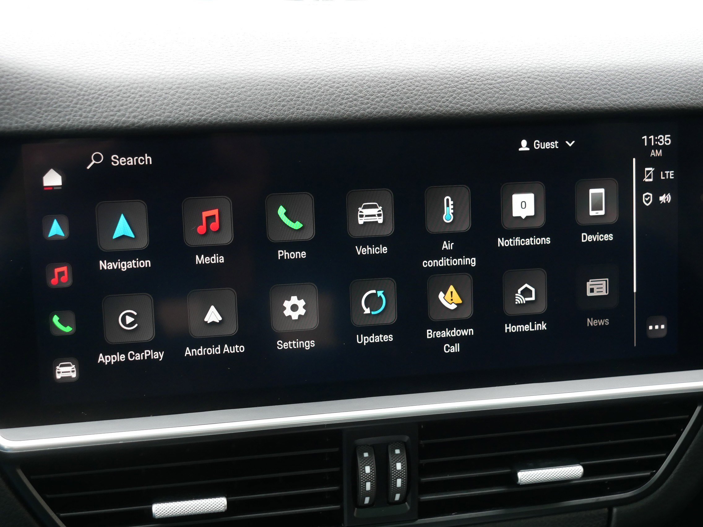 Used 2023 Porsche Cayenne image 29