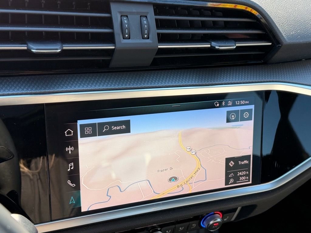 Used 2019 Audi Q3 2.0T Prestige AWD/4WD image 19