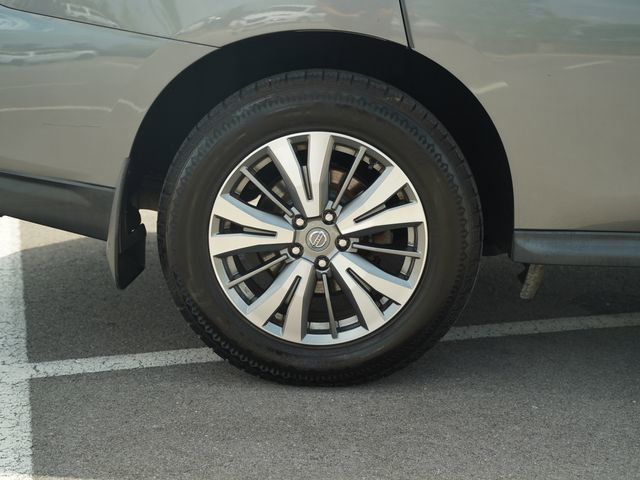 Used 2020 Nissan Pathfinder S AWD/4WD image 41