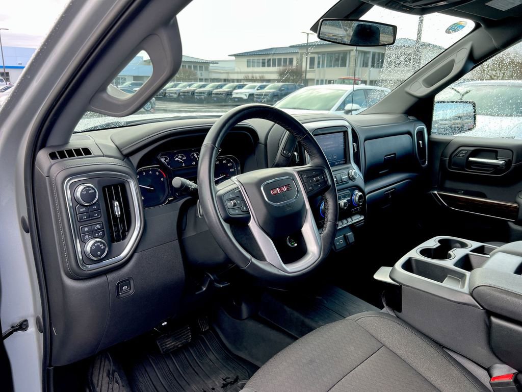 Used 2022 GMC Sierra 1500 Elevation w/ X31 Off-Road Package AWD/4WD image 10