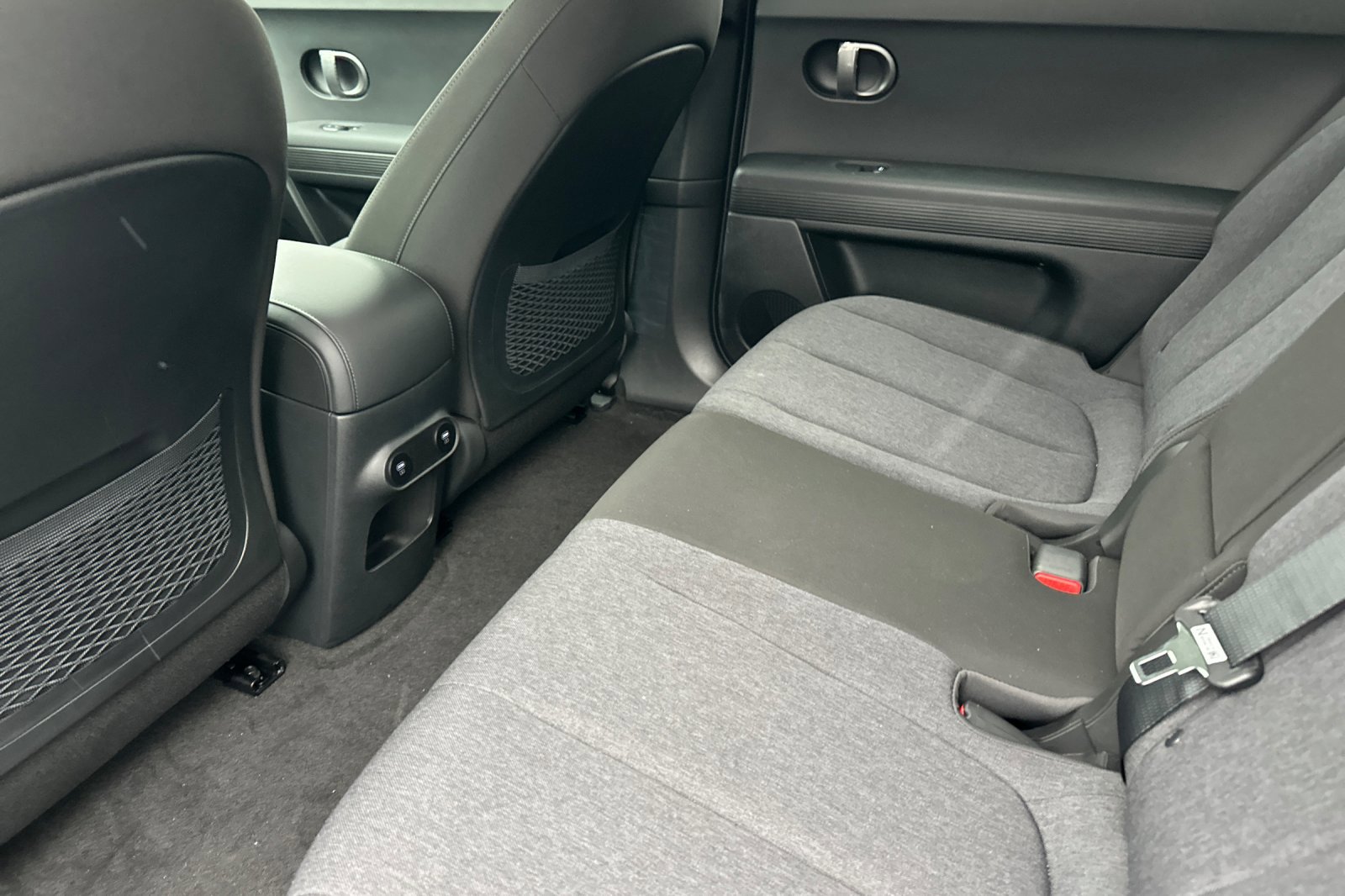 New 2026 Hyundai Ioniq 5 SE image 12