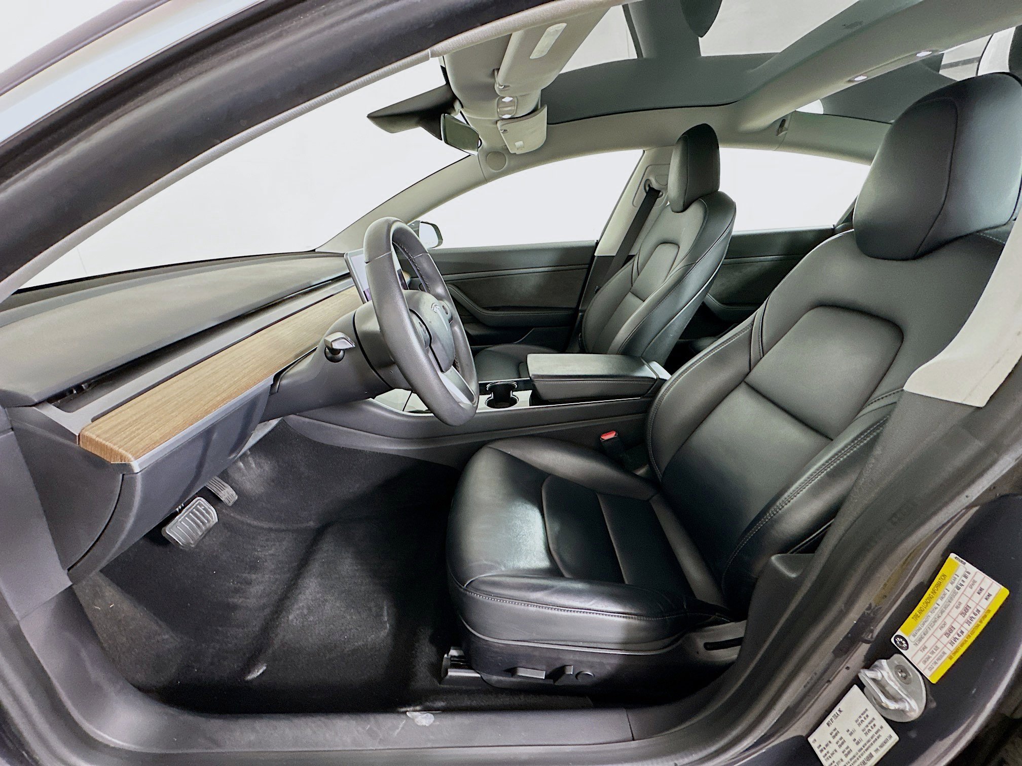 Used 2020 Tesla Model 3 Standard Range Plus image 13