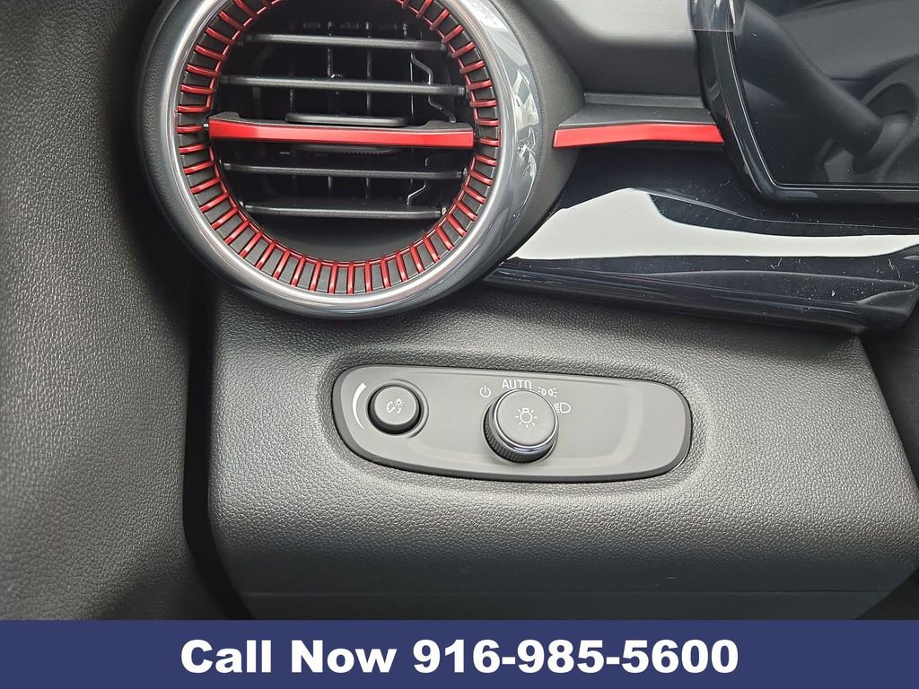 New 2026 Chevrolet Trax RS w/ Sunroof Package image 22