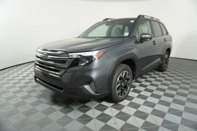 New 2025 Subaru Forester Premium image 3