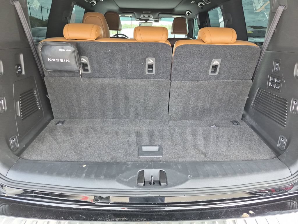 Used 2025 Nissan Armada Platinum Reserve AWD/4WD image 43