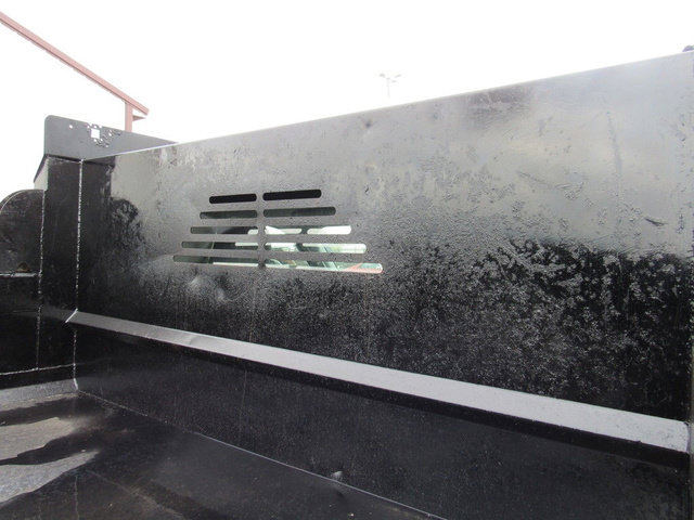 Used 2023 Ford F550 4x4 Regular Cab Super Duty image 14