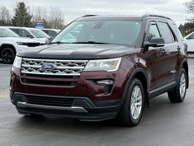 Used 2018 Ford Explorer XLT w/ Equipment Group 202A AWD/4WD image 47
