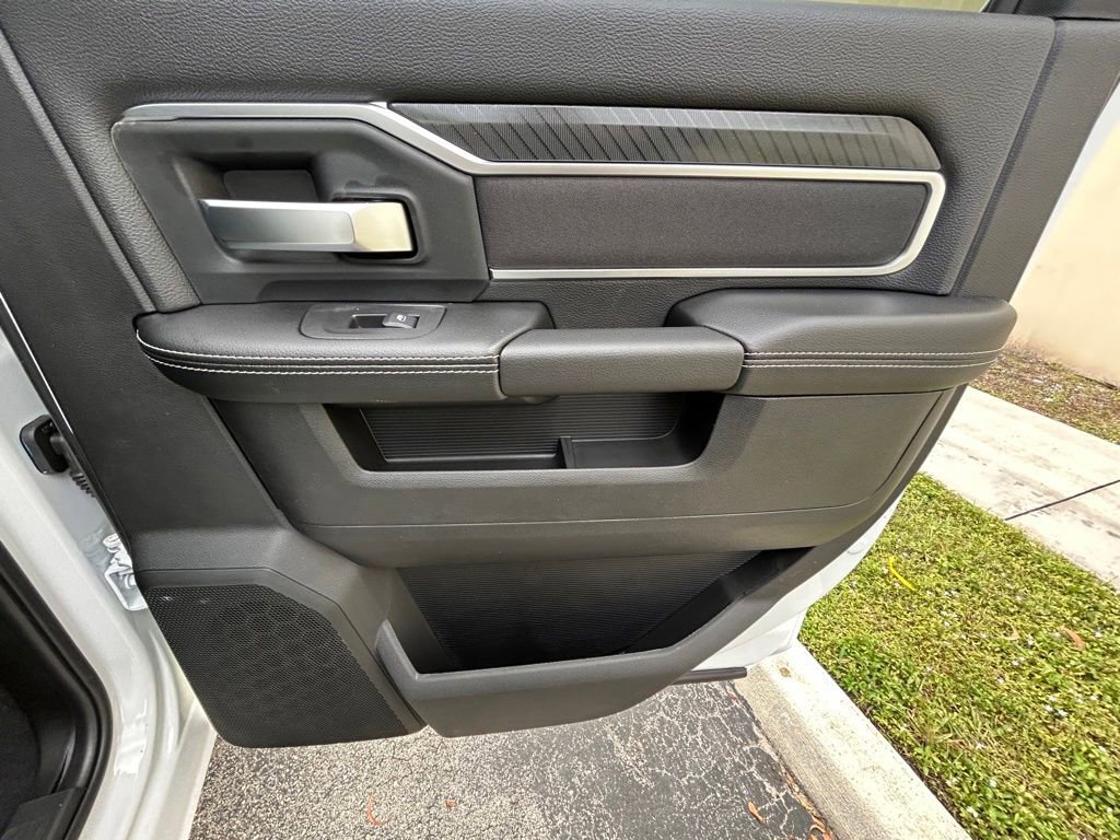 New 2026 RAM 3500 Big Horn image 32
