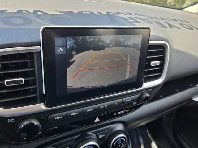 Certified 2025 Hyundai Venue SEL FWD image 19