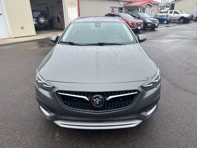 Used 2018 Buick Regal Essence w/ Driver Confidence Package #1 image 8