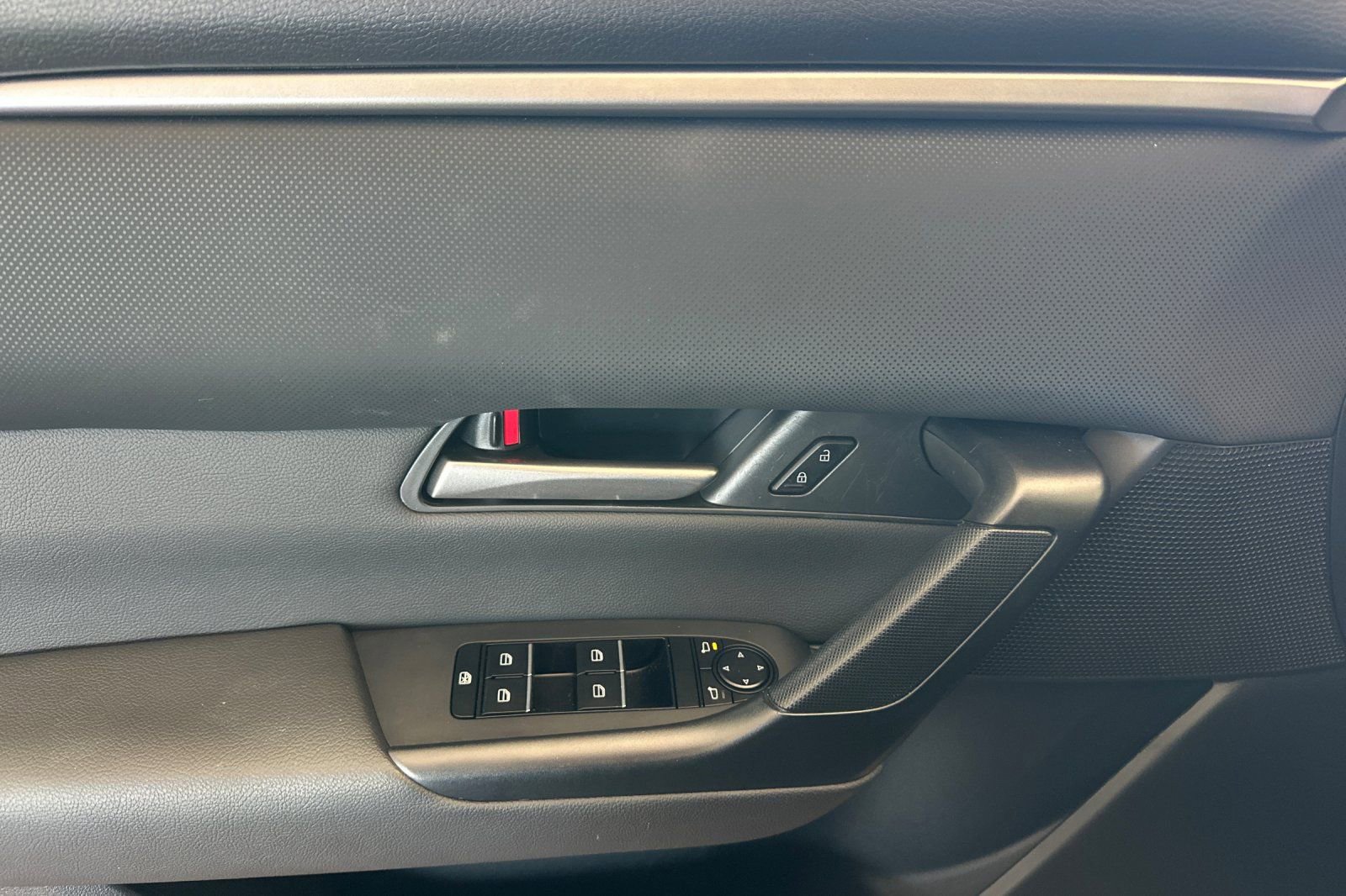 Used 2024 MAZDA CX-50 AWD 2.5 S w/ Select Package image 11