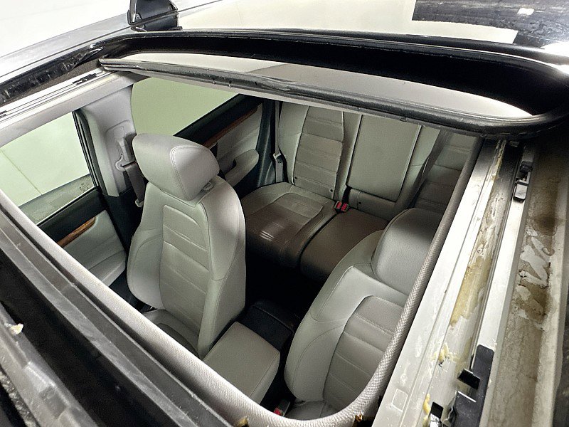 Used 2020 Honda CR-V Touring image 14