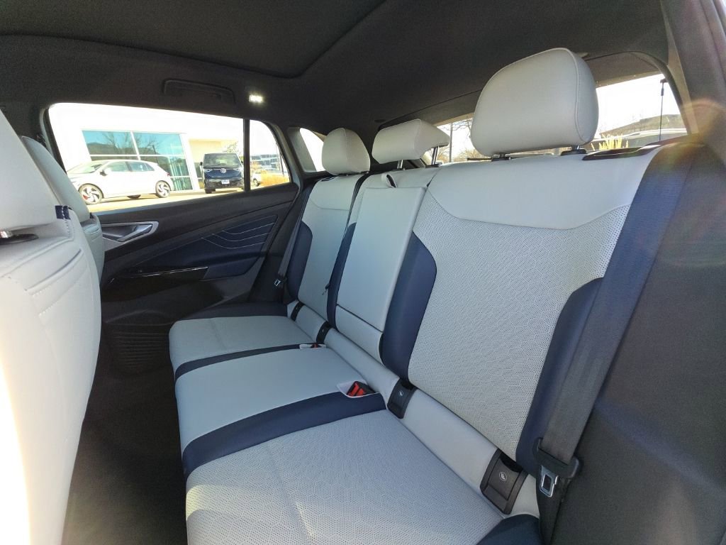 New 2026 Volkswagen ID.4 Pro S image 21