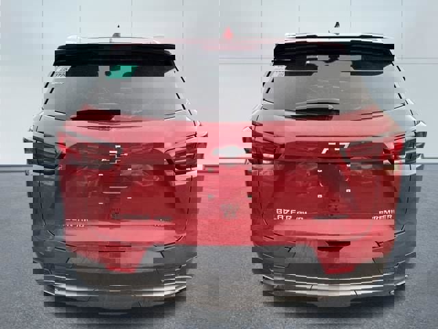 Used 2023 Chevrolet Blazer Premier image 3