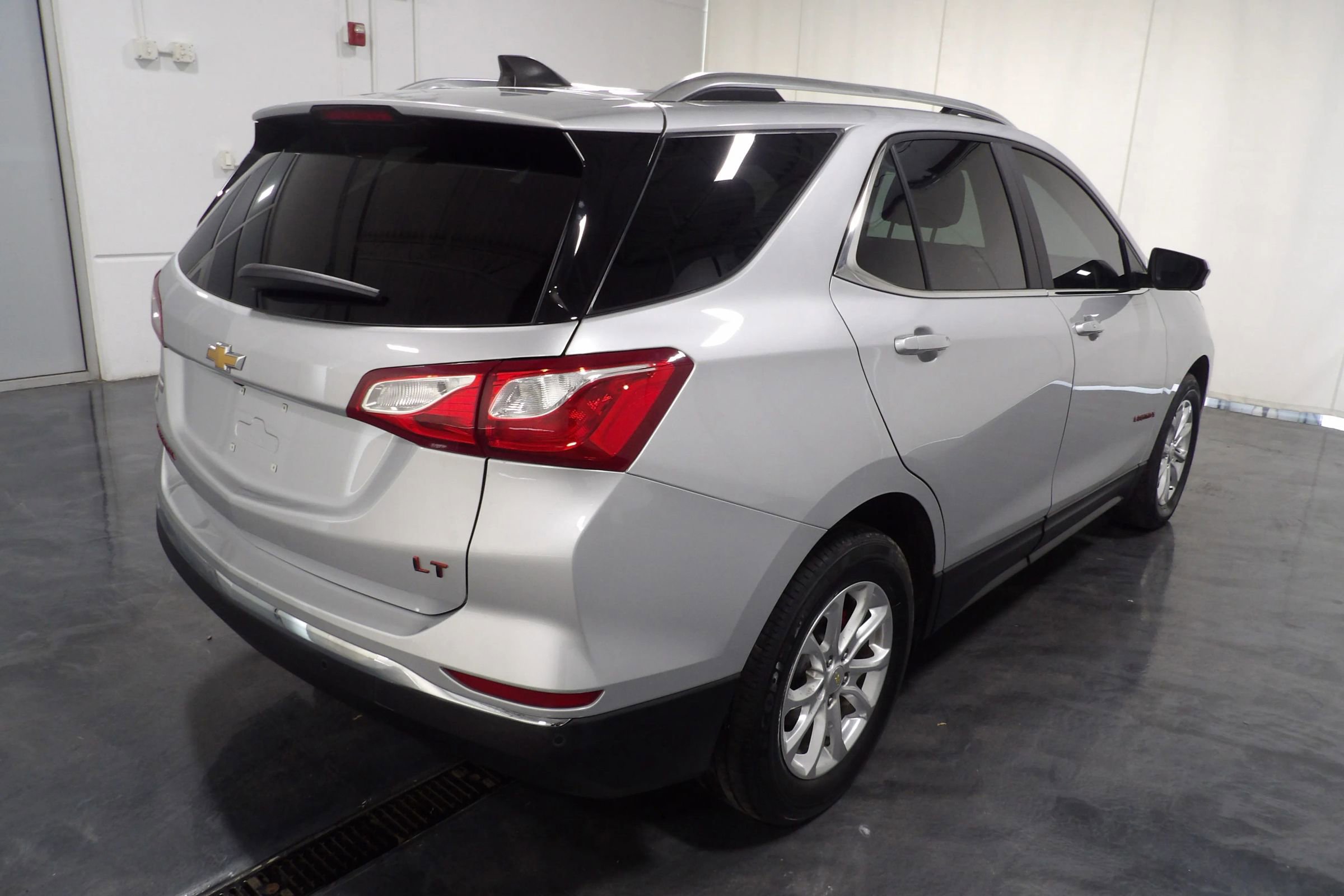 Used 2021 Chevrolet Equinox LT FWD image 4
