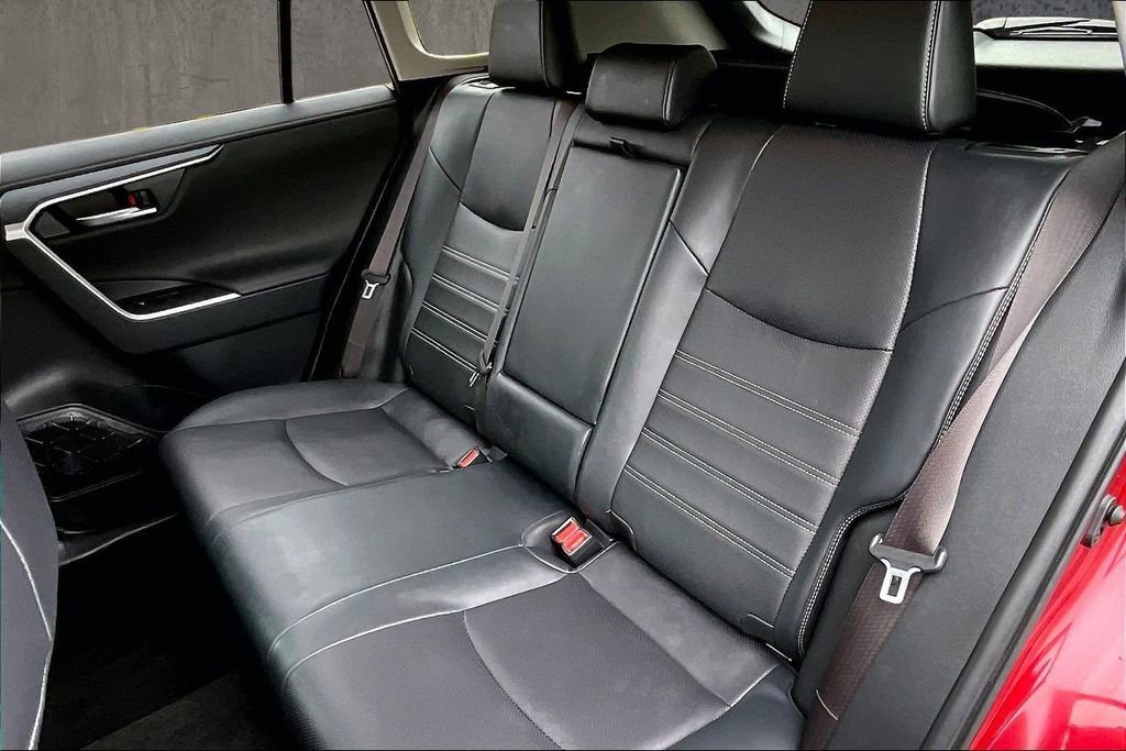 Used 2019 Toyota RAV4 Limited w/ Advanced Technology Package AWD/4WD image 22
