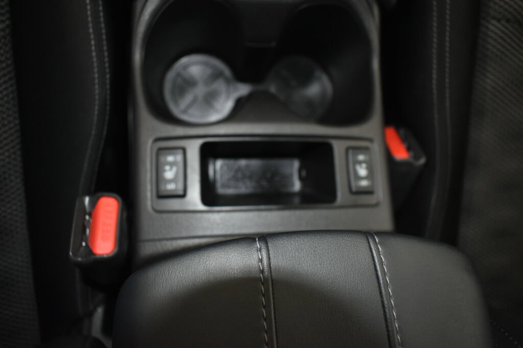 Used 2020 Nissan Rogue Sport SV w/ All-Weather Package image 13