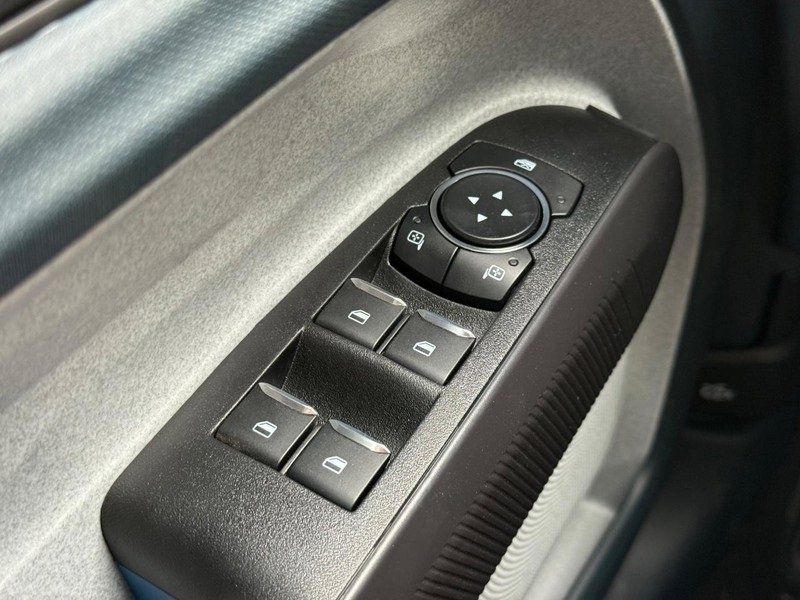 New 2025 Ford Maverick XLT image 14