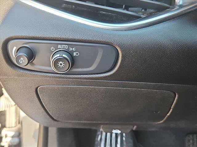 Used 2024 Chevrolet Malibu LT FWD image 16