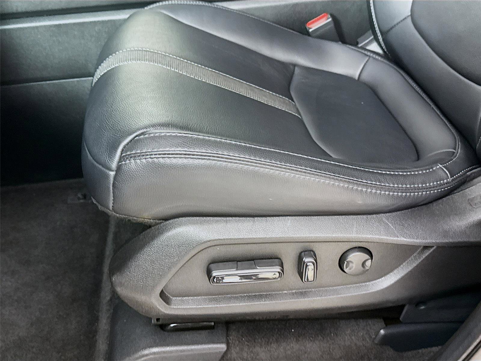 Used 2023 Honda Pilot Touring image 21