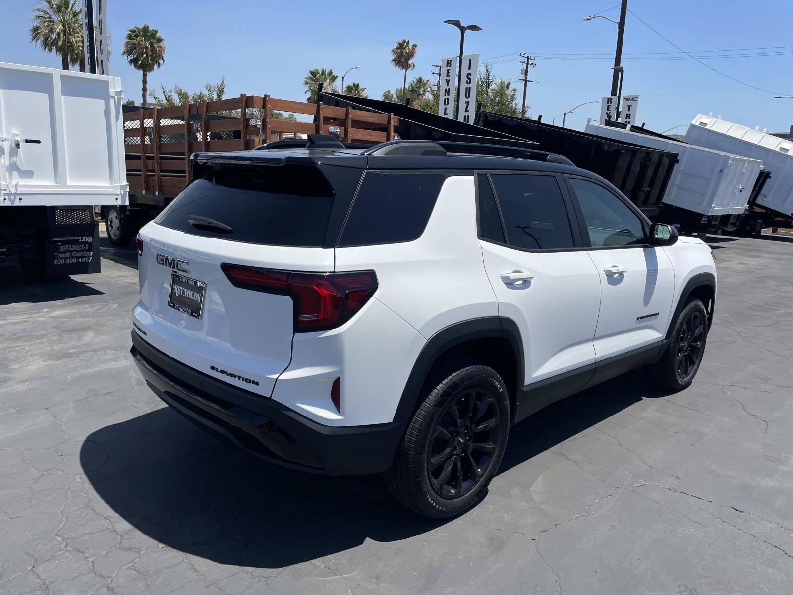 New 2026 GMC Terrain Elevation w/ Black Edition FWD image 5