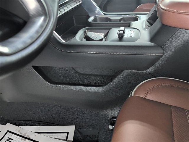 Used 2024 GMC Sierra 3500 Denali Ultimate image 18