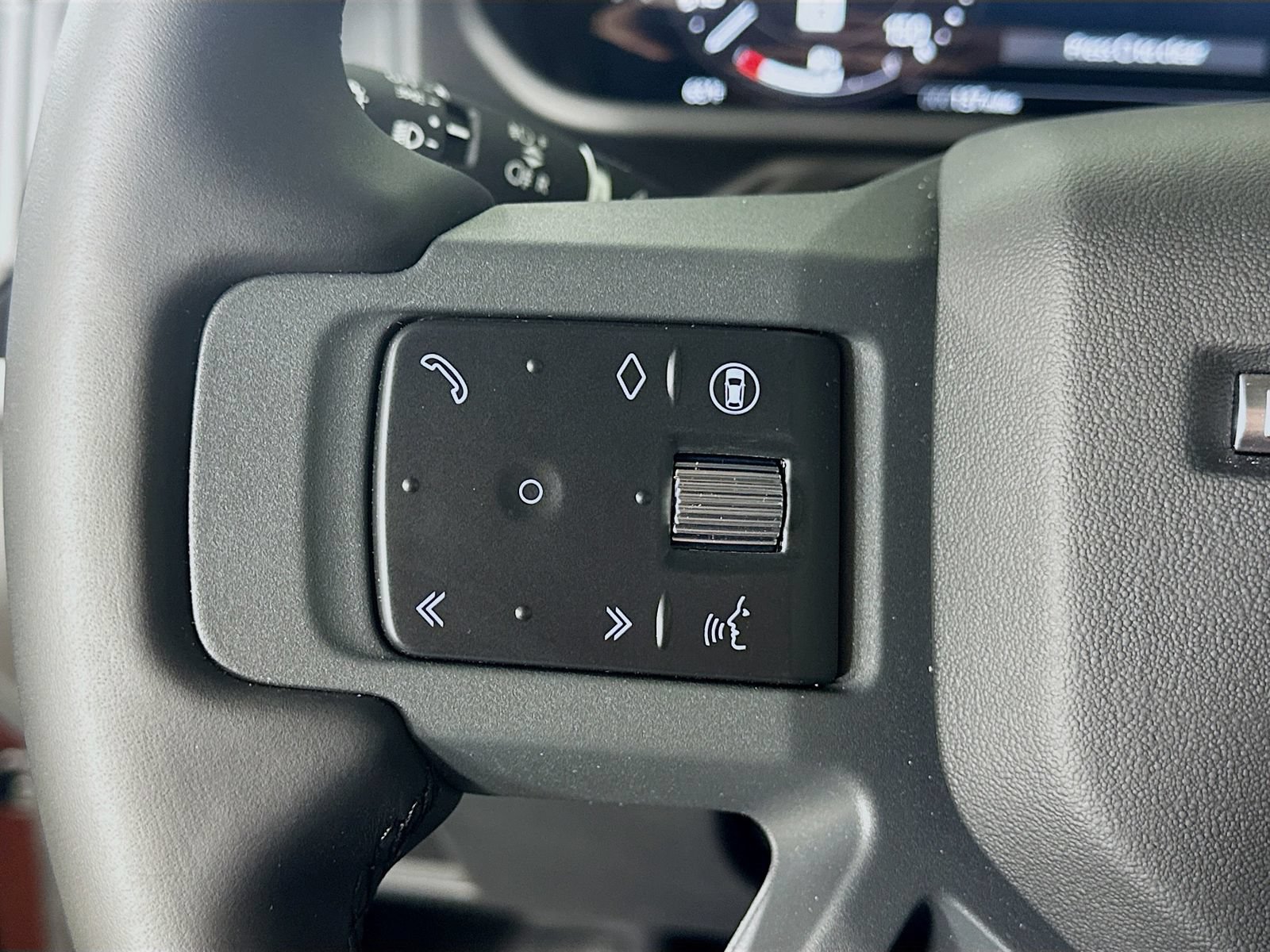 New 2025 Land Rover Defender 130 S AWD/4WD image 46