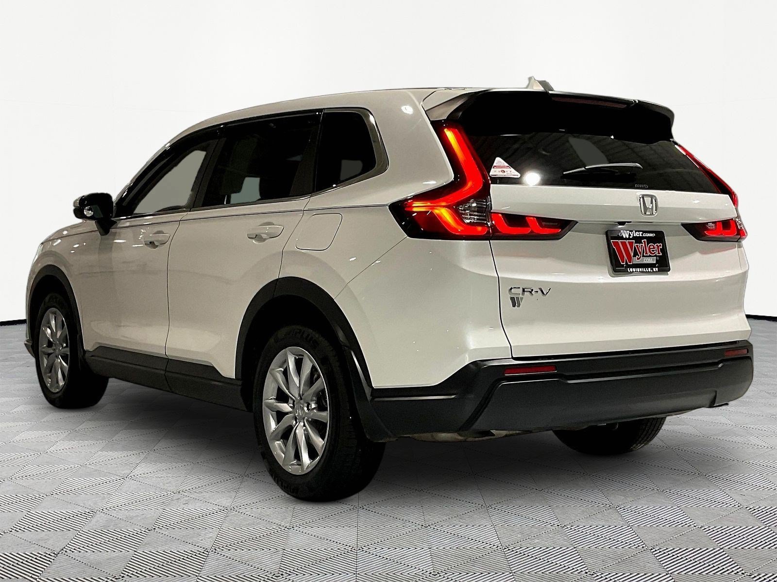 Used 2026 Honda CR-V EX image 4